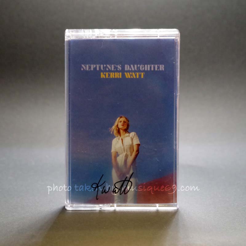 ケリーワット Kerri Watt - Neptune's Daughter: Exclusive Autographed Edition (cassette)