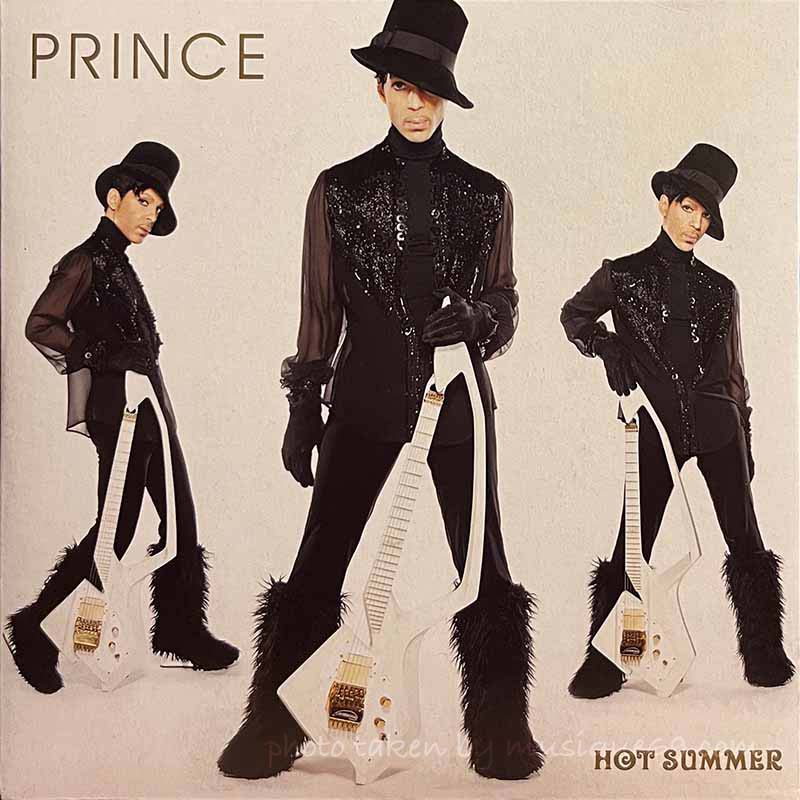 プリンス Prince - Hot Summer/ The Bird: Rolling Stone Germany 08/2021 (Book/ Vinyl)