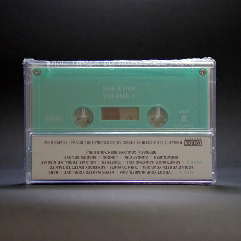 ズーイーデシャネル Zooey Deschanel (She & Him) - Volume 3: Blue Shell Edition (cassette)