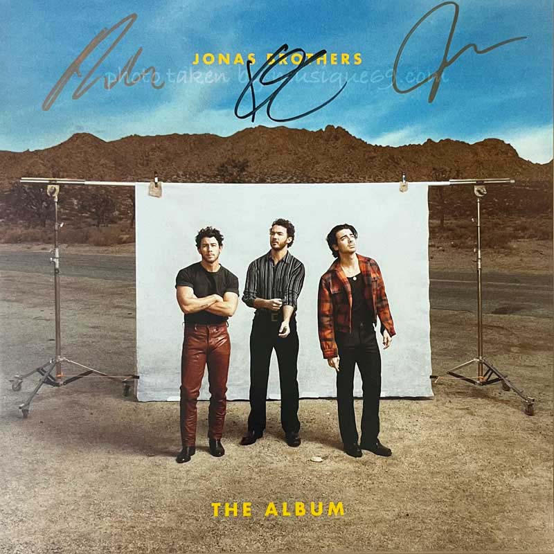 ジョナスブラザーズ Jonas Brothers - The Album: Exclusive Autographed Edition (CD)