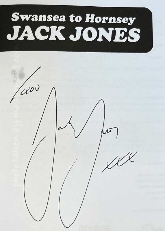 トランポリン Trampolene (Jack Jones) - Swansea to Hornsey: Exclusive Autographed Edition Novel (Book)