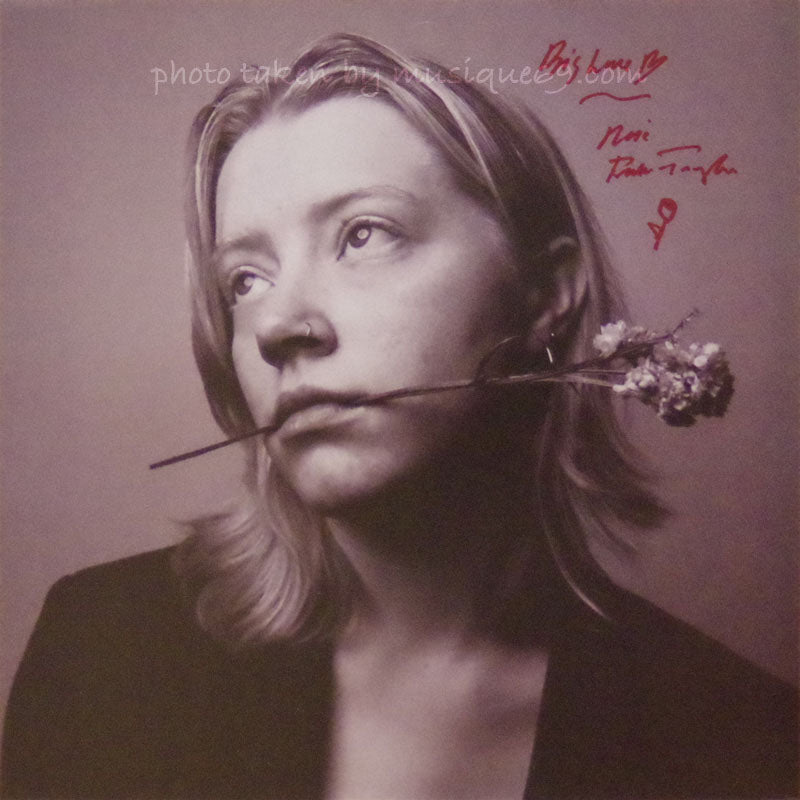 ロージーフレイターテイラー Rosie Frater-Taylor - Featherweight: Exclusive Autographed/ Gold Coloured LP (vinyl)