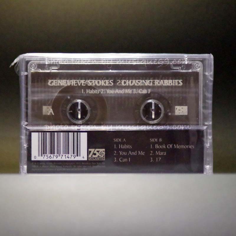 ジェネヴィーヴストークス Genevieve Stokes - Catching Rabbits: Exclusive Clear Shell Limited Edition (cassette)