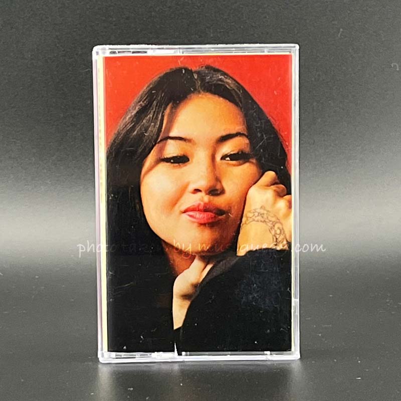 ビーバドゥービー Beabadoobee - This is How Tomorrow Moves: Exclusive Alternative Cover Edition (cassette)