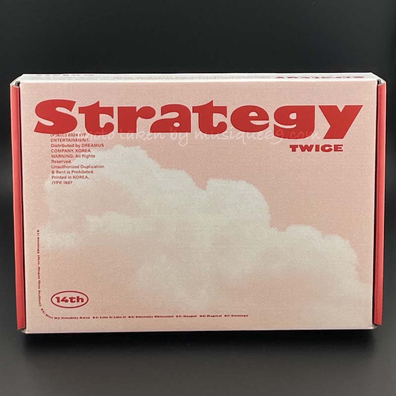 トゥワイス Twice - Strategy (Step 1 Version): D2C Exclusive Autographed Edition (CD)