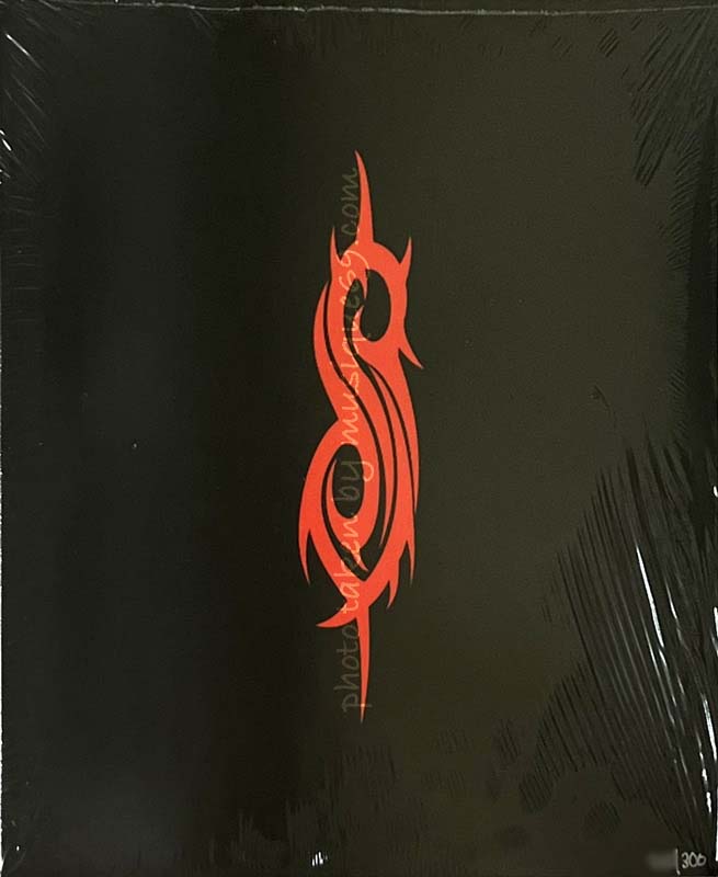 スリップノット Slipknot x Revolver (2024 Summer Issue): Exclusive Numbered Slipcase/ Deluxe Collector's Bundle