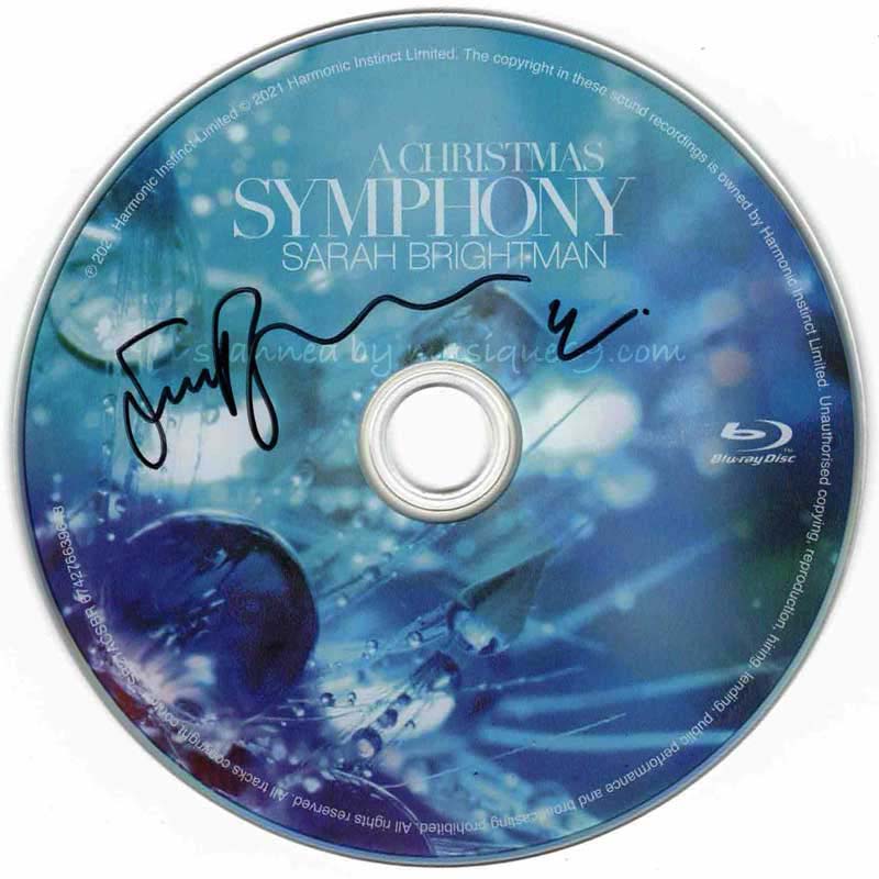 サラブライトマン Sarah Brightman - A Christmas Symphony: Exclusive Autographed Edition (Blu-Ray)
