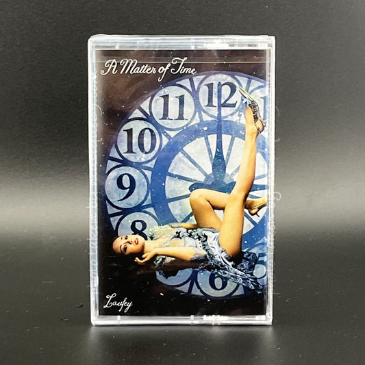 レイヴェイ Laufey - A Matter of Time: Timeless Blue Shell Edition (cassette)