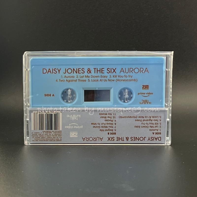 デイジージョーンズ&ザ シックス Daisy Jones & The Six - Aurora: White Shell Edition (cassette)