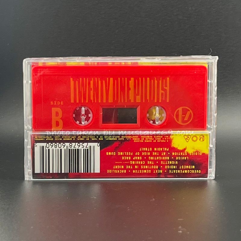トゥエンティワンパイロッツ Twenty One Pilots - Clancy: Exclusive Red Shell Edition (cassette)