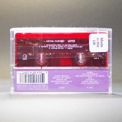 オリヴィアロドリゴ Olivia Rodrigo - Guts: UK Exclusive Alternative Artwork/ Red Shell Edition (cassette)