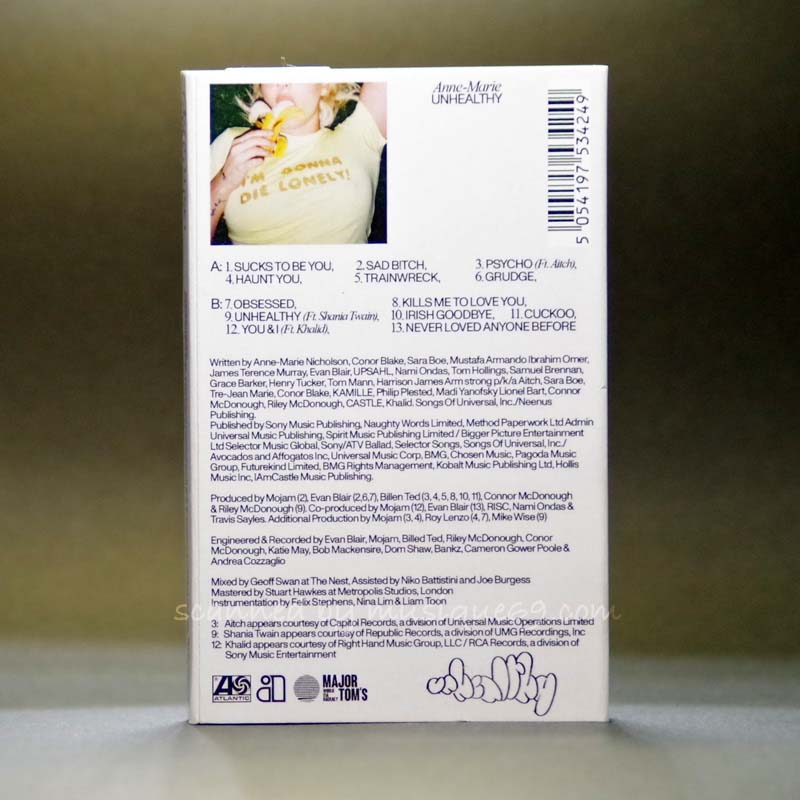 アンマリー Anne-Marie - Unhealthy: Exclusive Alternate Artwork/ White Shell Limited Edition (cassette)