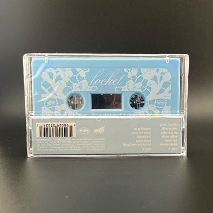 マディソンビアー Madison Beer - Locket: Exclusive Baby Blue Shell Edition (cassette)