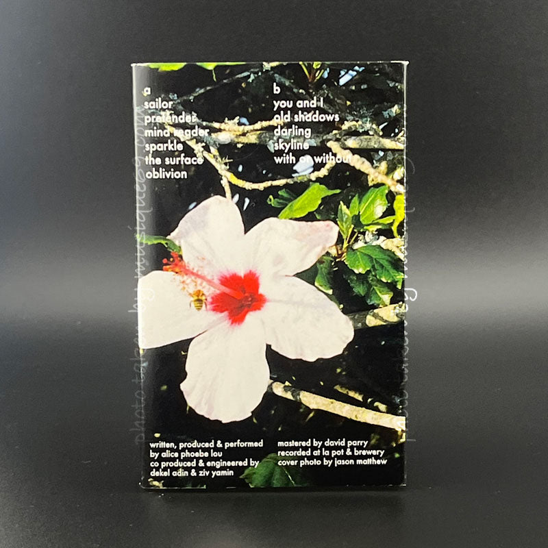 アリスフィービールー Alice Phoebe Lou - Oblivion: Exclusive O-Card/ Red Shell Edition (cassette)