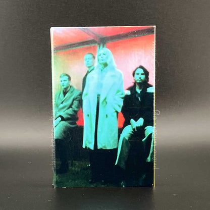 ウルフアリス Wolf Alice - Blue Weekend: Exclusive O-Card/ Red Shell Edition (cassette)