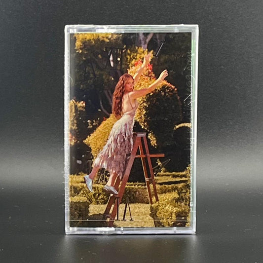 レイヴェイ Laufey - A Matter of Time (The Final Hour): Sage Green Shell Edition (cassette)